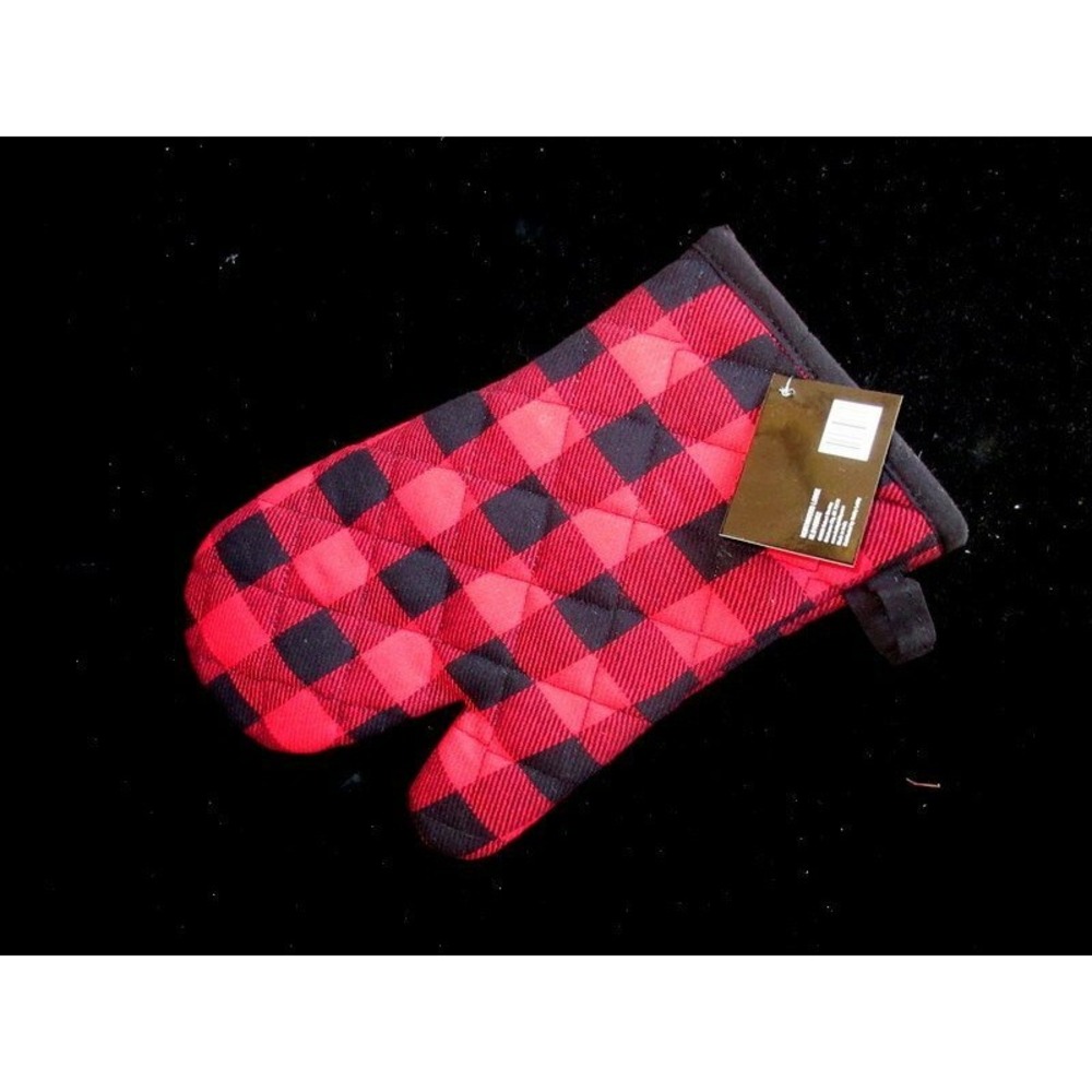 Robert Stanley Northwood Lodge Christmas Oven Mitt Black/Red Buffalo Check Plaid